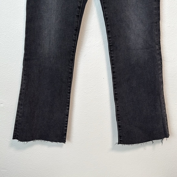 Madewell Kick Out Crop Jeans in Armand Wash - Picture 13 of 16